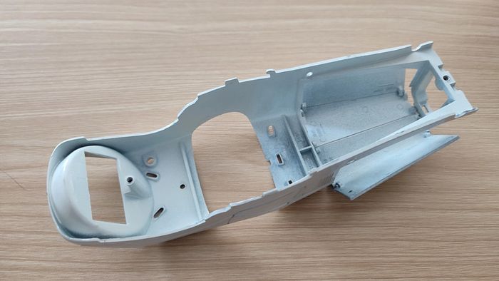 Carcasse coque pièce détachée miniature 1/18 Burago Alfa Romeo 2300 spider 1932 #B61 - photo numéro 3