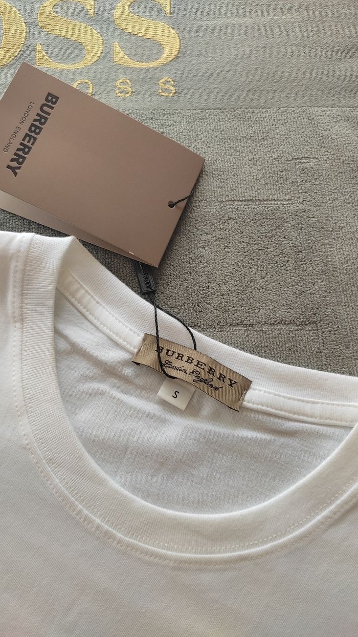 T-shirt Burberry femme taille S - photo numéro 5