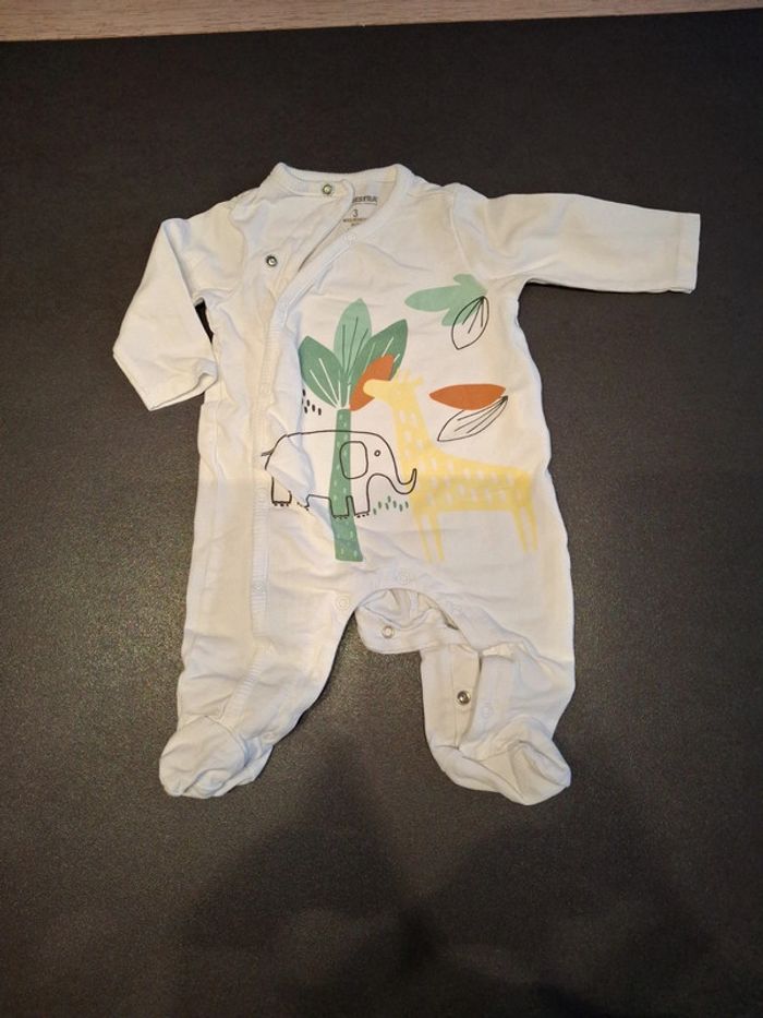 Pyjama et bodie 3 mois - photo numéro 4