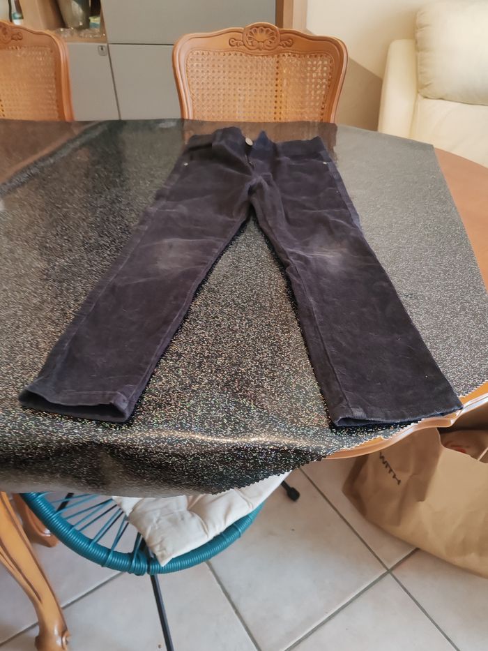 Pantalon tape à l'oeil 8 ans 128 cm.
