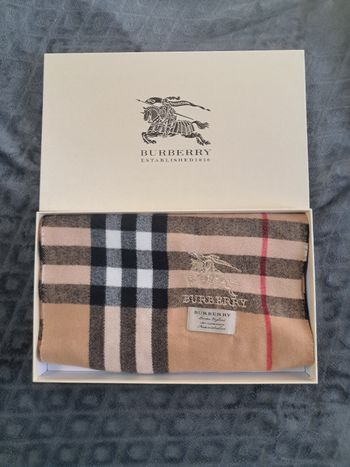 Écharpe Burberry 