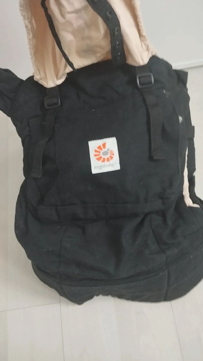 Porte bébé ergo baby + insert bébé - photo numéro 5