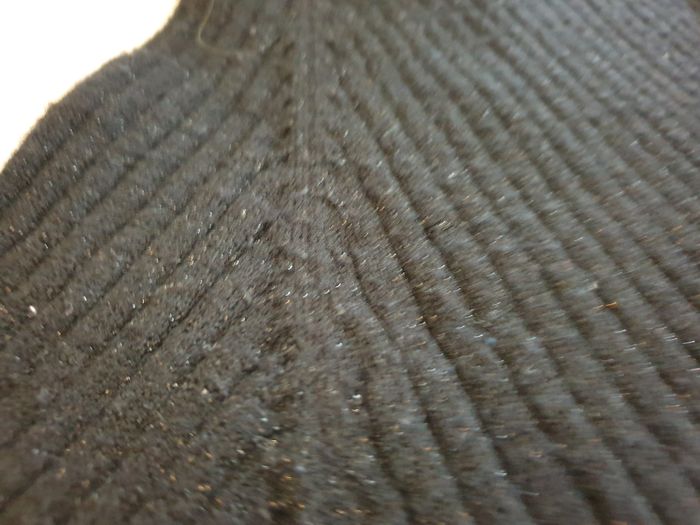 Pull col roulé noir irisé - T2A - TAO - photo numéro 9