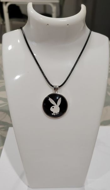 COLLIER CORDELETTE PLAYBOY NOIR BLANC ! NEUF !