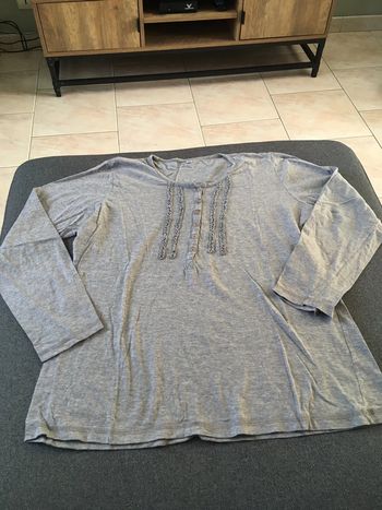 T shirt à manches longues gris à froufrous