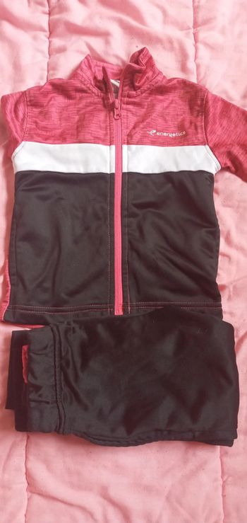 Ensemble joggings énergétics taille 3 ans