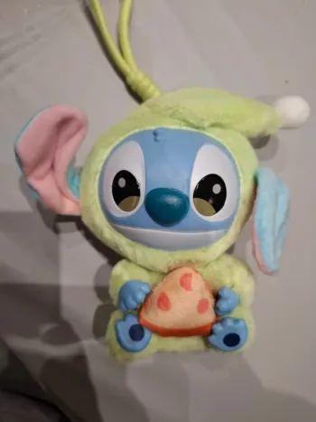 Mignonne peluche stitch vert