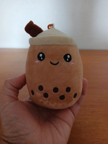 Plushie, thé au lait à bulles, brassé Boba