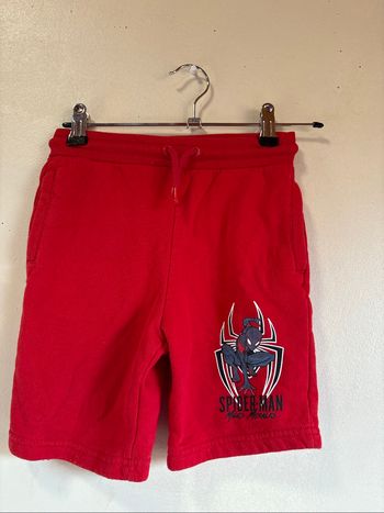 Short garçon taille 122