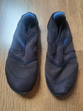 Chaussures d'eau P.32-33
