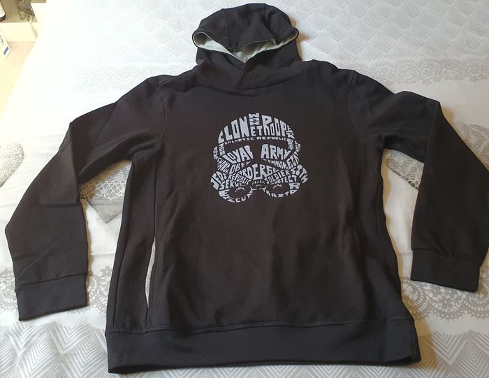 Sweat star wars de taille 14ans