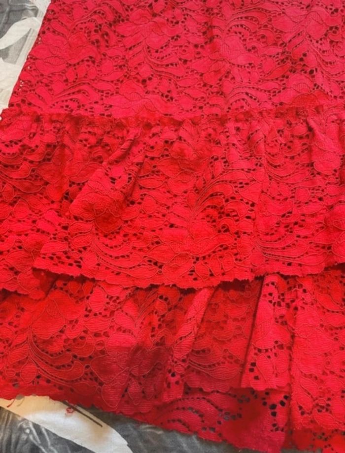 Robe rouge dentelle M, manches 3/4 Zara Basic - photo numéro 6