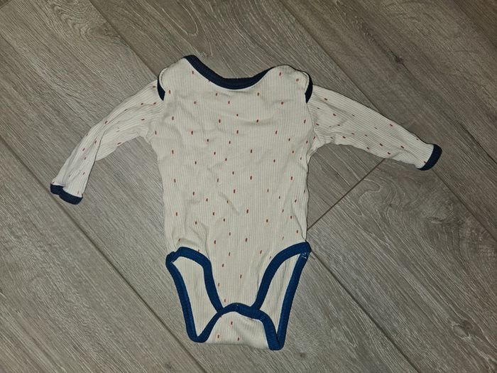 Lot Vêtement pull body pyjama 9 mois - photo numéro 12