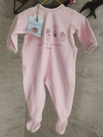 Pyjama rose neuf 6 mois