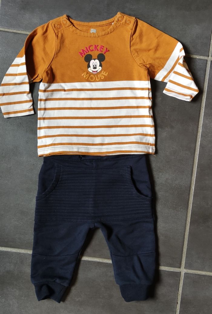 Lot vêtements taille 6 mois - photo numéro 5