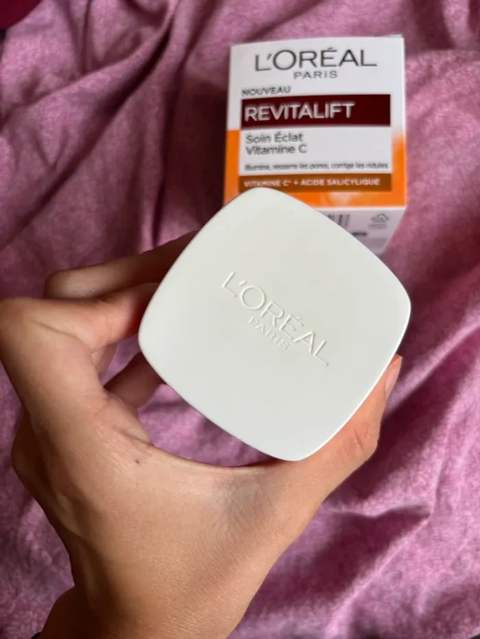 Soin éclat vitamine C revitalift Loreal Paris - photo numéro 4
