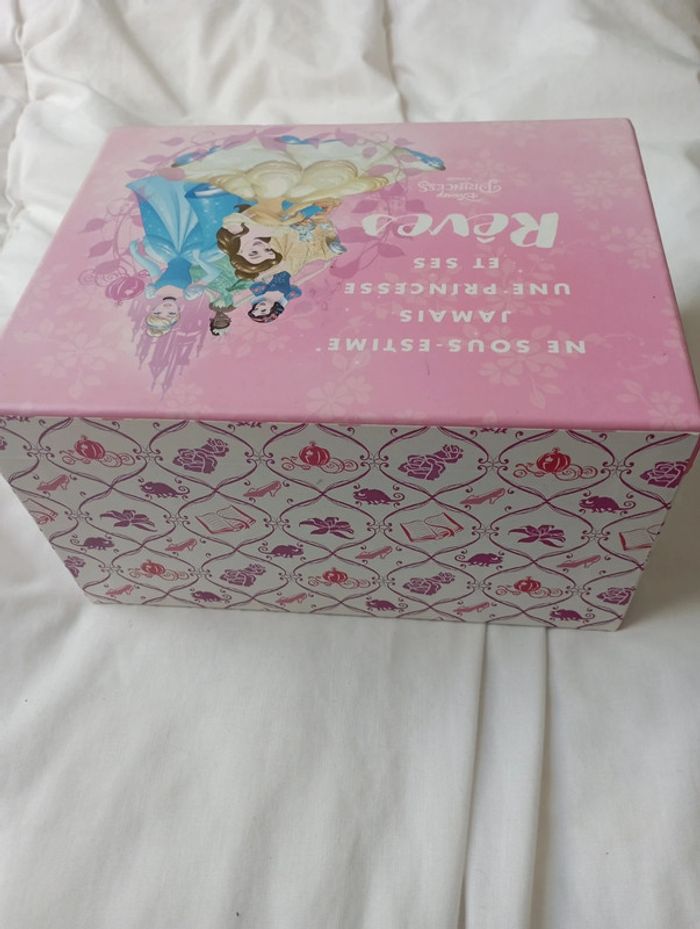 Boîtes à bijoux Disney avec divers accessoires - photo numéro 5
