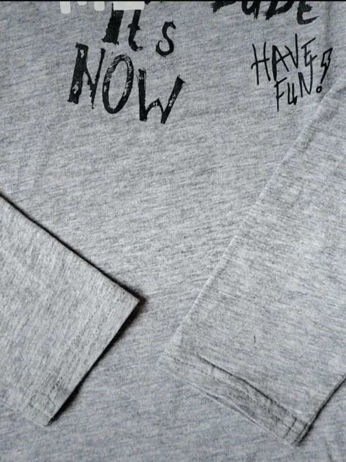 Lot T-shirt à manches longues et sweat à capuche gris imprimé La Redoute Gémo 8 ans - photo numéro 11