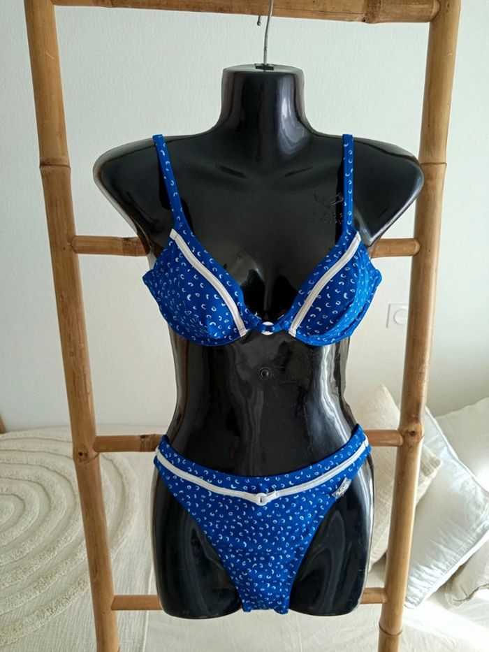 Maillot de bain 2 pièces Triumph bleu & blanc - photo numéro 2