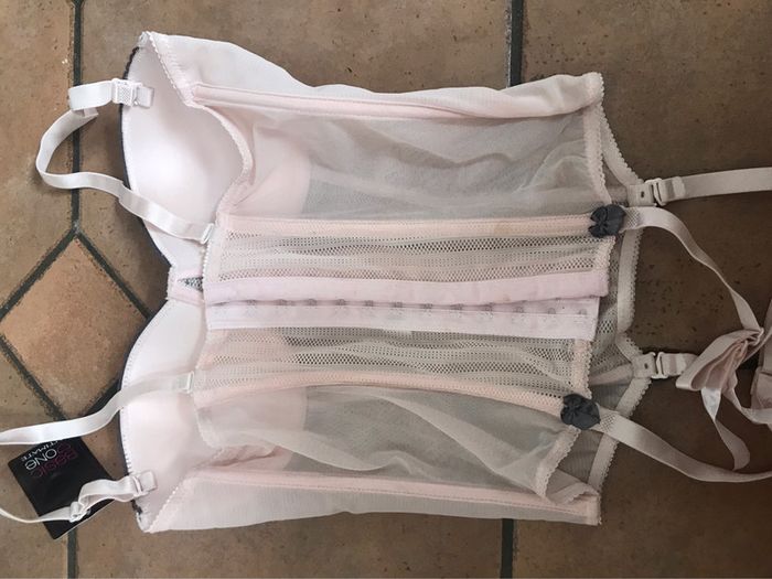 Corset rose neuf up neuf - photo numéro 3