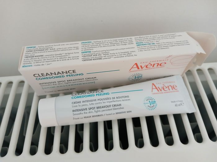 Comedomed peeling avene