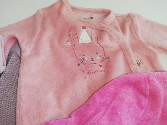 Lot pyjama 1 mois - photo numéro 3