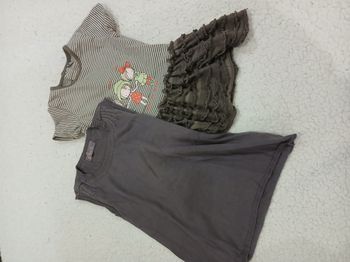 Lot de 2 robes taille 18 mois