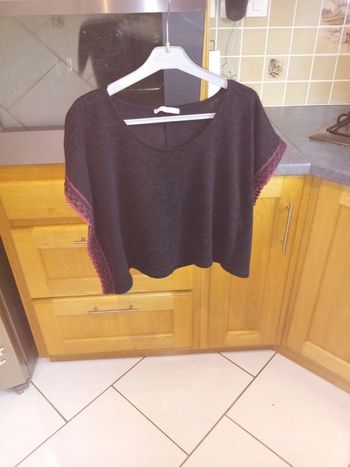 Pull court style danseuse manche évasée