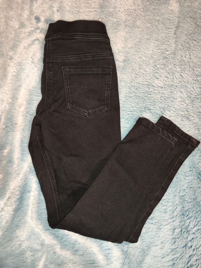 Jeans 8 ans comme neuf - photo numéro 3