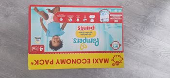 Paquet de couches pampers premium taille 4 neuf