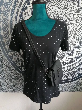 Tee-shirt noir basique à pois blancs / C&A / (M)