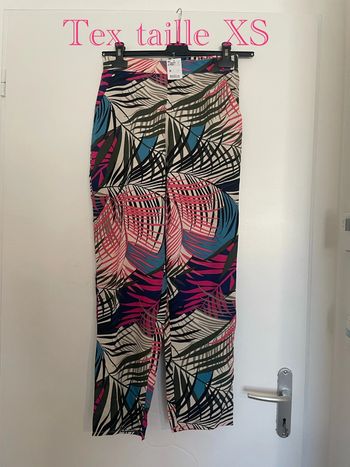 Pantalon léger taille haute élastique motifs feuillage rose kaki multicolore neuf Tex taille XS