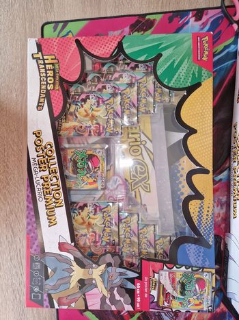 Coffret Pokémon Héros Transcendant 