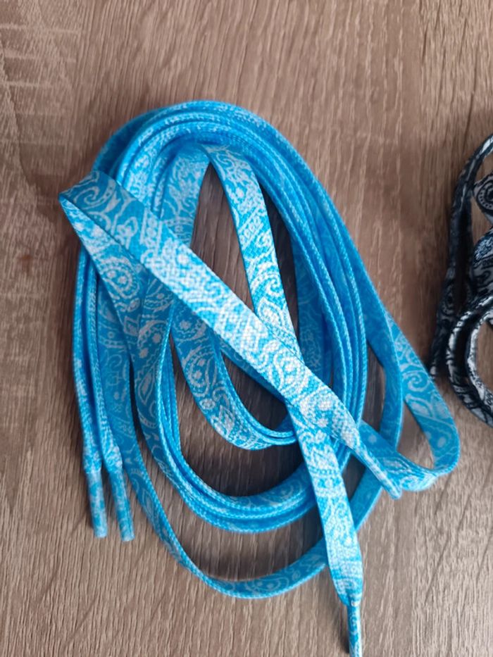 Paire de lacets au choix - photo numéro 2