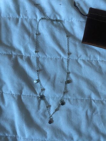 Collier argenté neuf