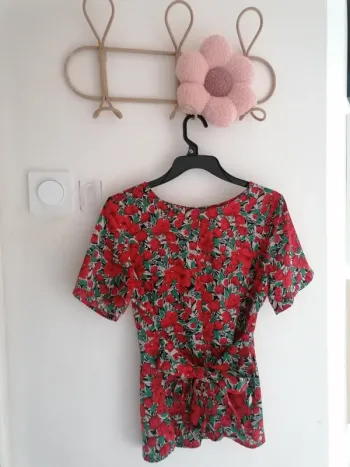 Blouse fleurie, manches courtes - Taille M
