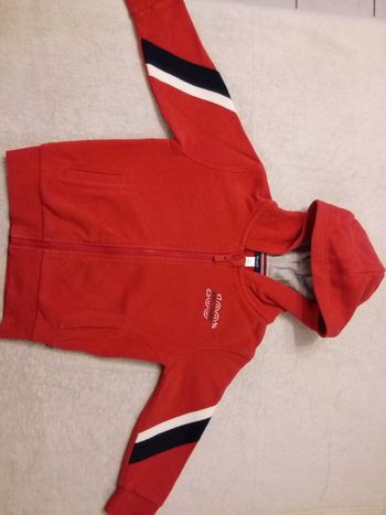 Sweat zippé à capuche Okaïdi 4 ans (réf perso P22)(familleac72)