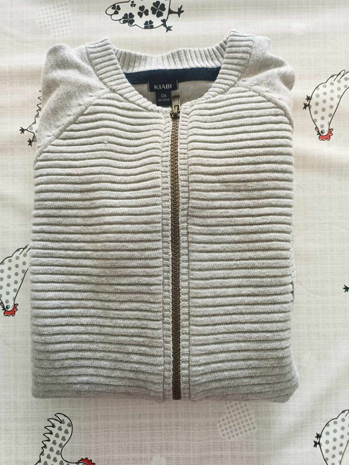 Gilet gris clair - photo numéro 3