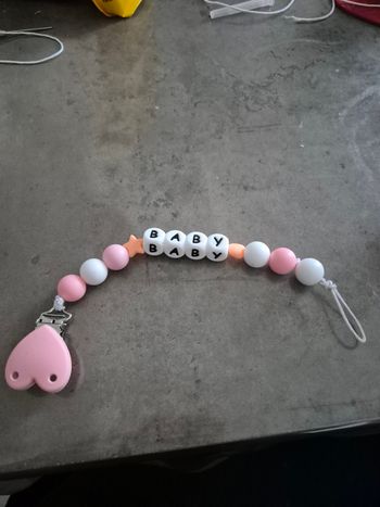 Attache tétine personnalisé 