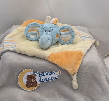 KM13 doudou éléphant kimbaloo