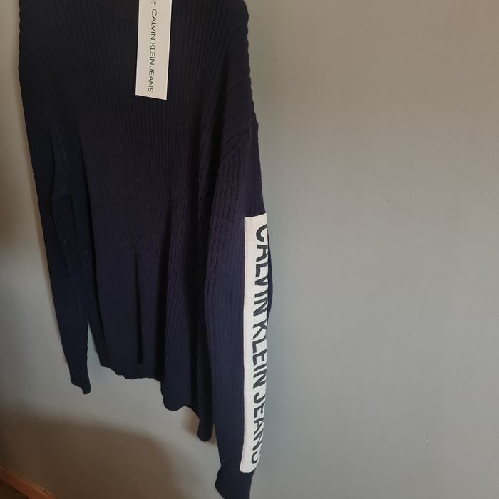 Calvin Klein pull T.S Neuf - photo numéro 2