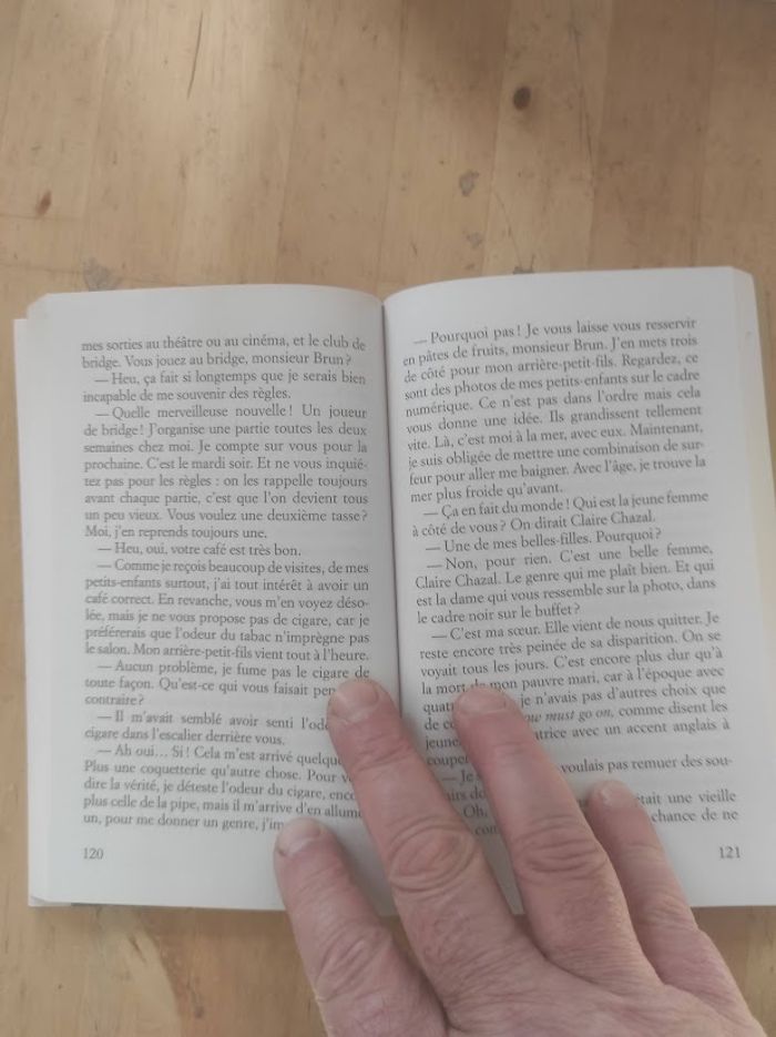 Mémé dans les orties Aurélie Valognes Livre de Poche 2022 - photo numéro 4