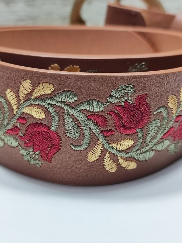 Ceinture en cuir pu Neuve - photo numéro 4