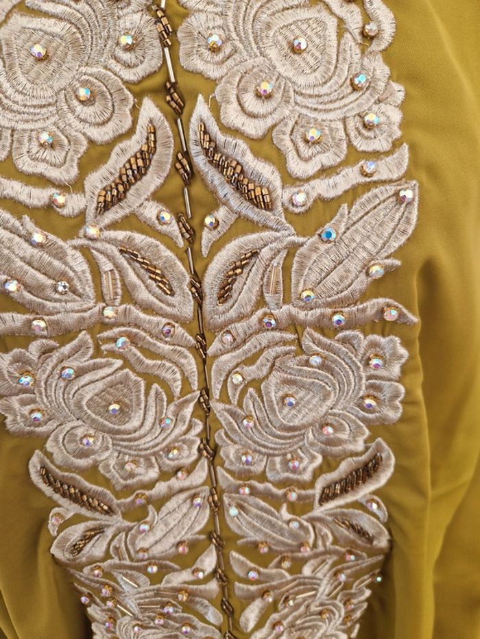 Djellaba brodée 💛 - photo numéro 3