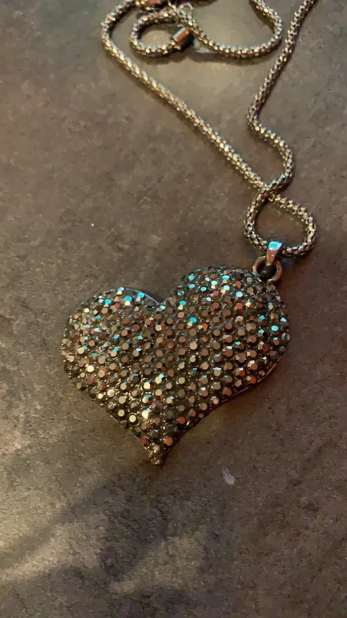 Magnifique collier coeur strass en acier - photo numéro 2