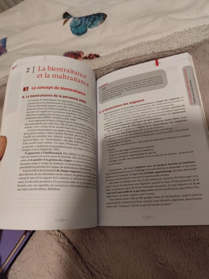 Livre auxiliaire de soins - photo numéro 3