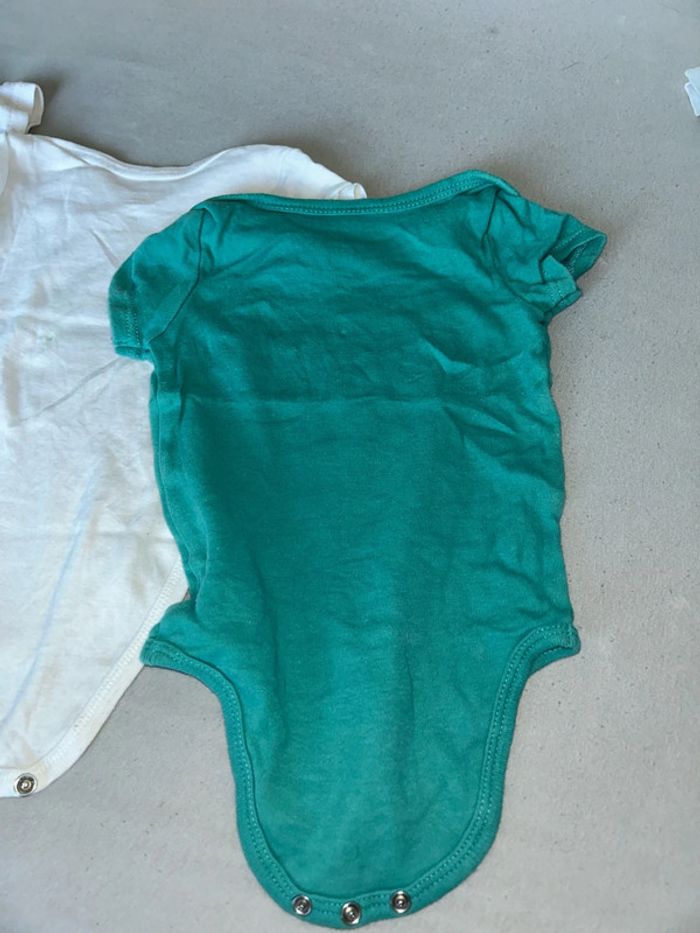 Lot body manche courte 9 mois - photo numéro 7