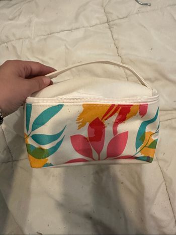 Vanité trousse maquillage toilette