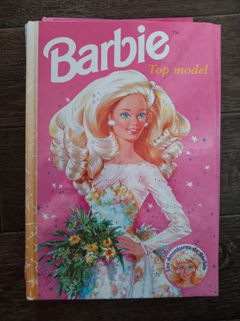 Livre barbie top modèle