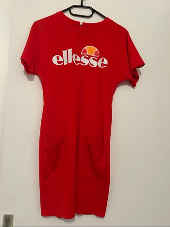Robe elles se